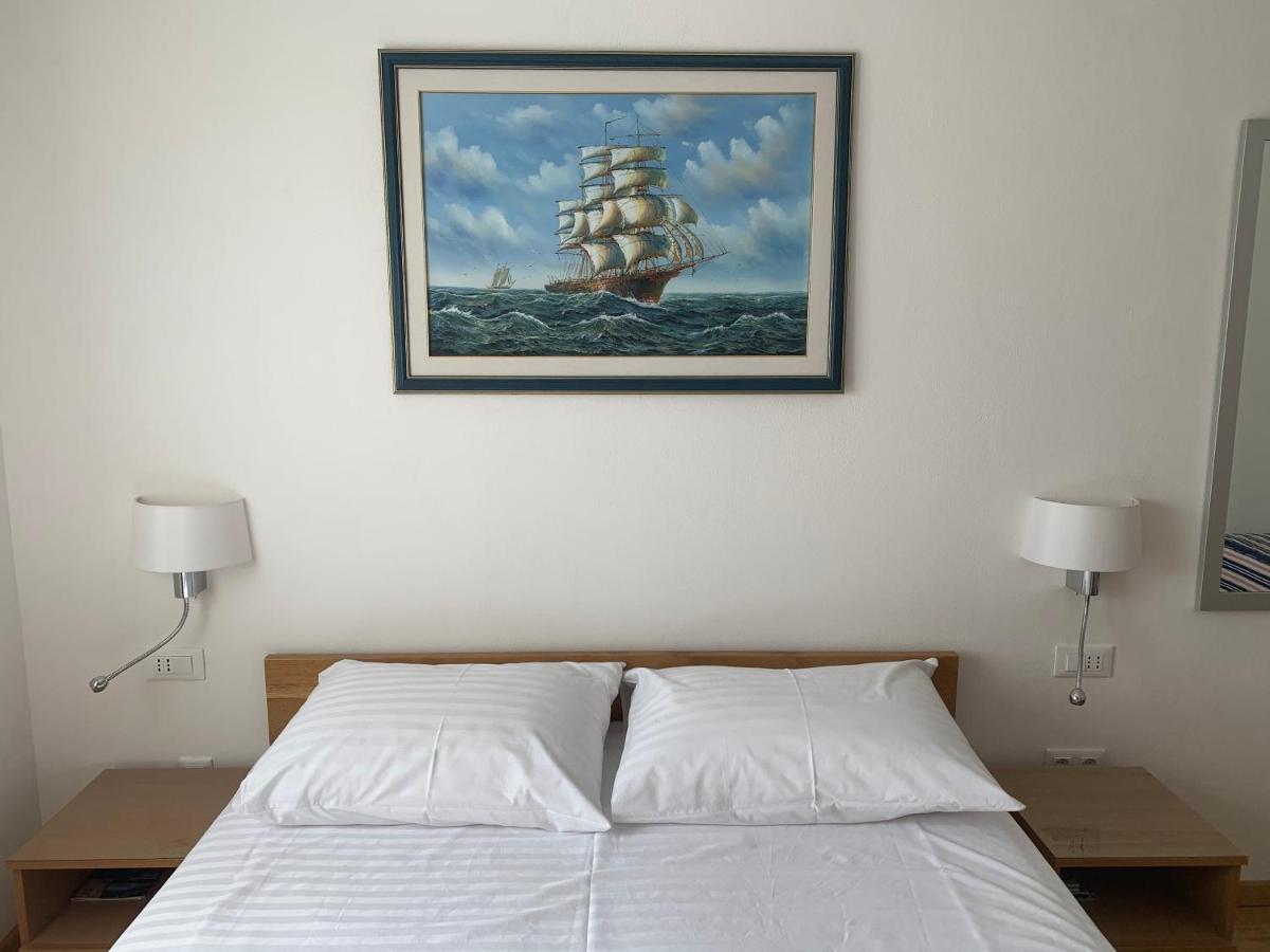 Apartment Klara Крк Екстер'єр фото