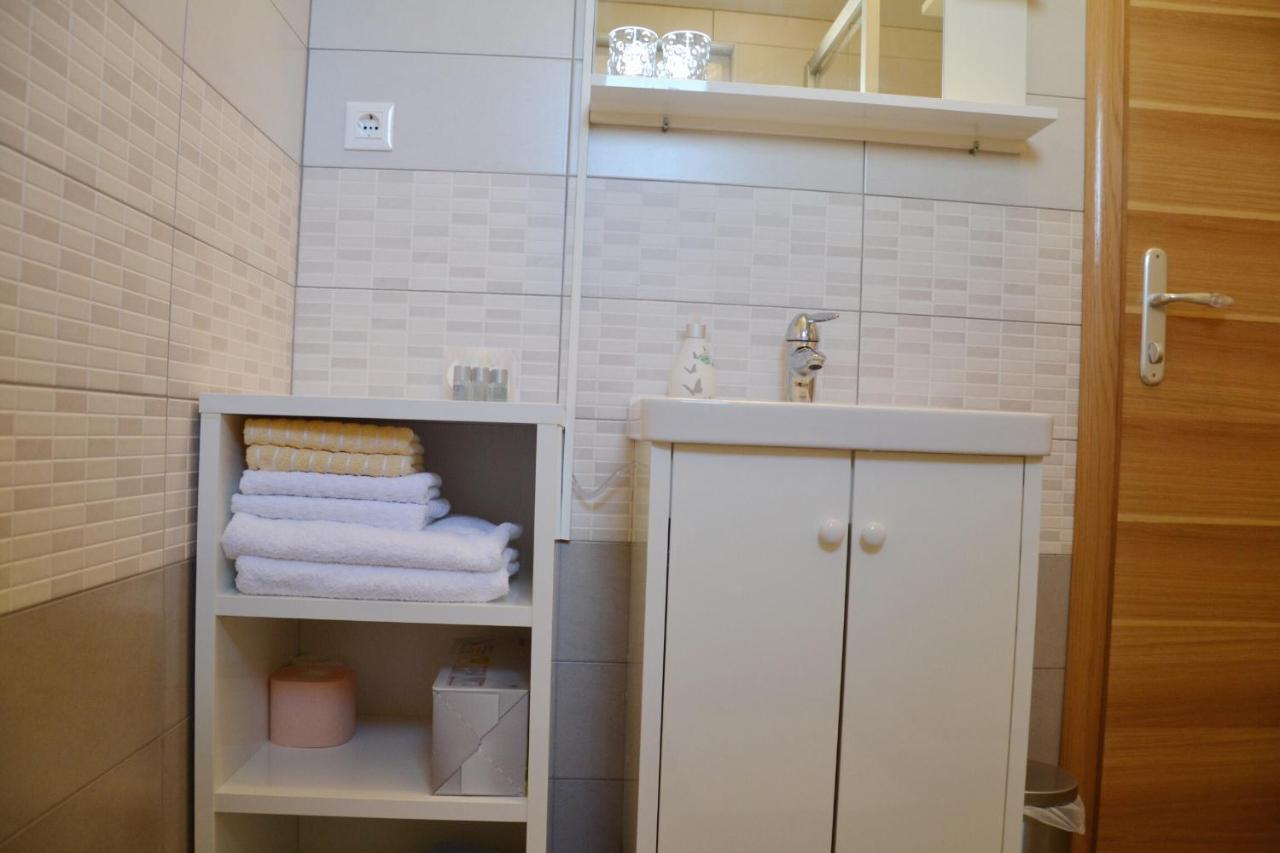 Apartment Klara Крк Екстер'єр фото