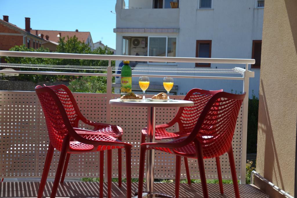 Apartment Klara Крк Екстер'єр фото